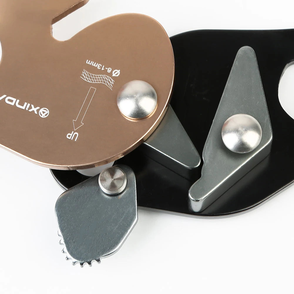 Mountain Rock Climbing Abseiling Device Aluminum Alloy 22KN Rappelling Anti Fall Protective Carabiner Climbing Accessories