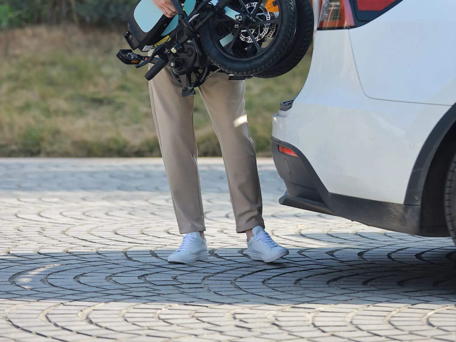 DYU C2 Adult Electric Bicycle, 250W city ebike, 48V 7.5AH E-bike, 16  Tire Foldable Electric Bike